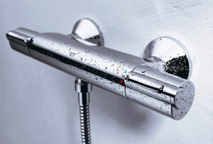 Описание преимуществ термостатических смесителей для ванн