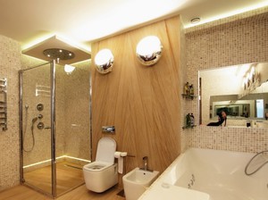 Светильники люстры и бра для ванной комнаты