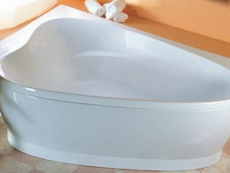 Угловая ванна сидячей формы