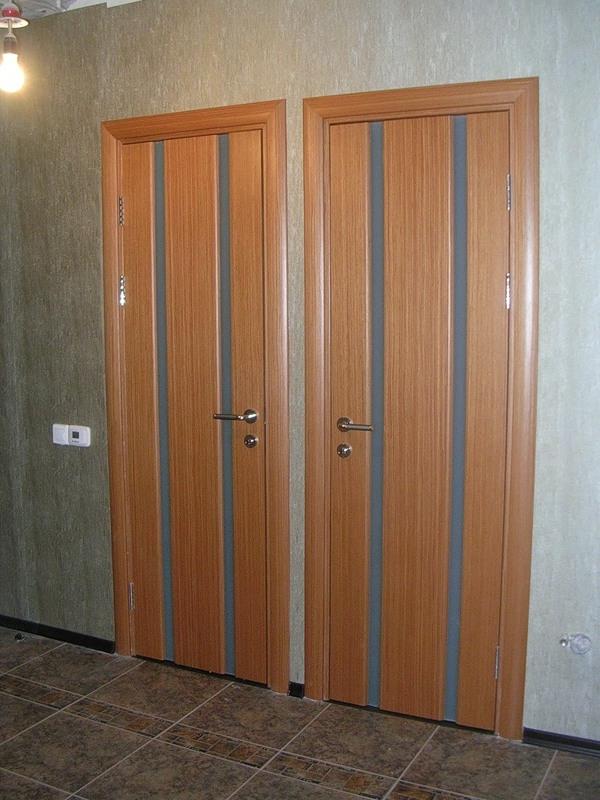 Совмещенные двери на ванну и туалет