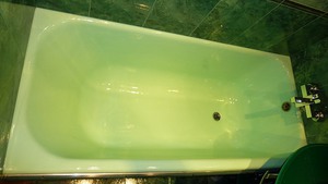 Способы восстановления покрытия ванны: жидким акрилом